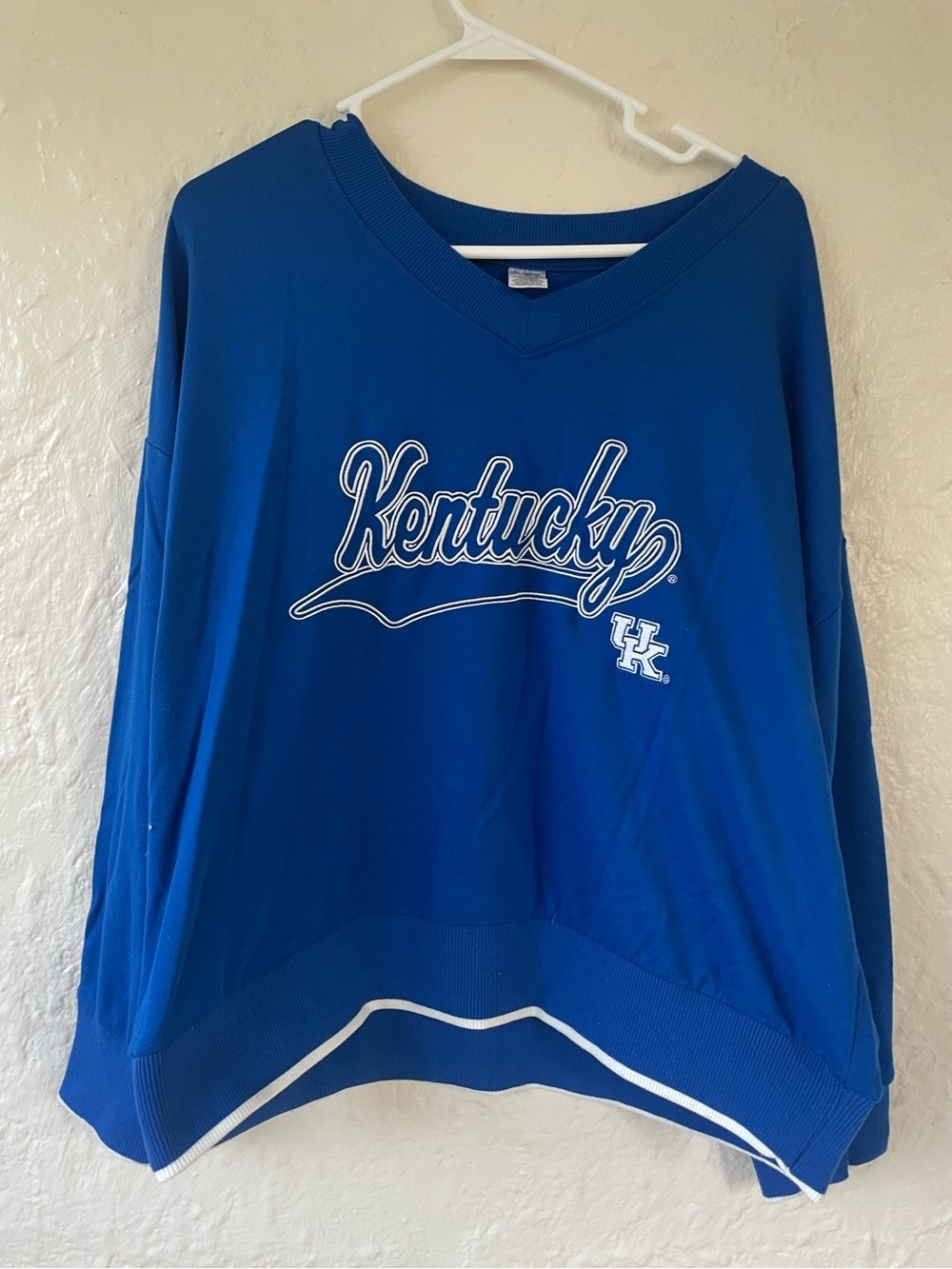 Kentucky bright blue vneck pullover long sleeve sweatshirt, white piping ; XL